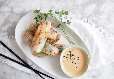 Rollitos de papel de arroz y vegetales: la original y sencilla receta para sorprender en la mesa