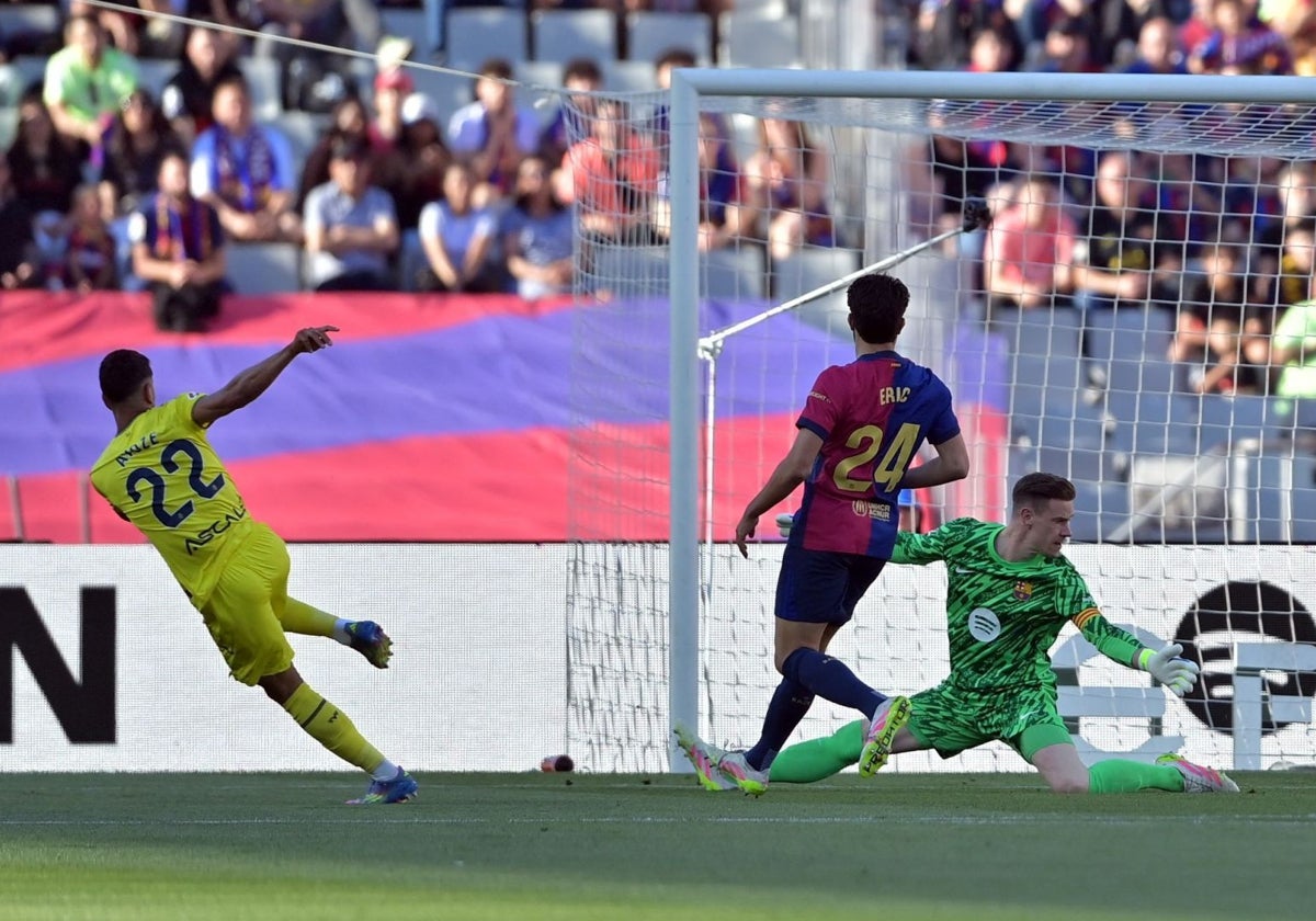 El Barça pierde con el Villarreal antes de recibir el trofeo de la Liga