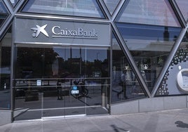 Caixabank, a por los clientes mayores: asesoramiento especial, venta de la nuda propiedad e hipoteca inversa