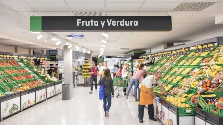 Mercadona confirma un cambio inmediato en los horarios de sus supermercados