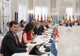 Mañueco considera «un instrumento fallido» la Conferencia de Presidentes «al estilo Sánchez»
