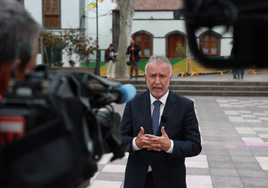 Torres denuncia que Milei vive instalado en la «violencia verbal» y advierte de gestos «muy peligrosos»