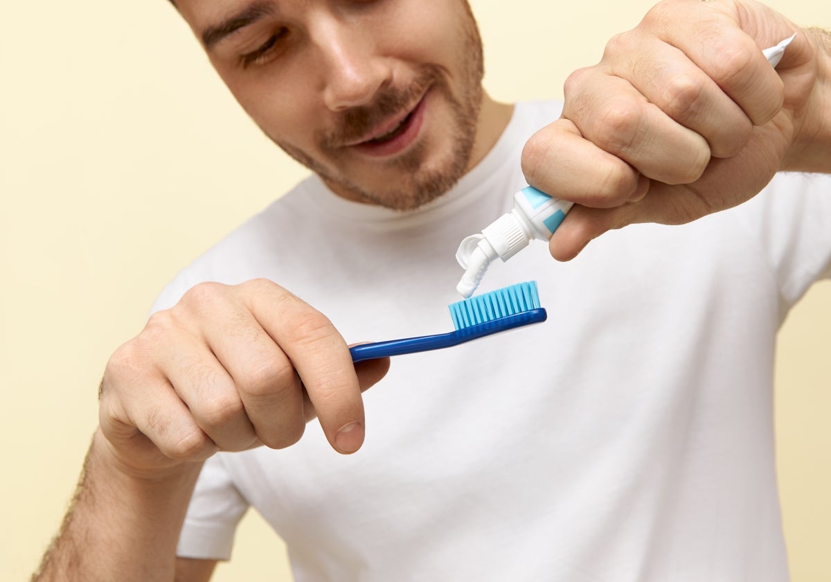 Las mejores pastas de dientes blanqueadoras 2025 para realzar tu sonrisa