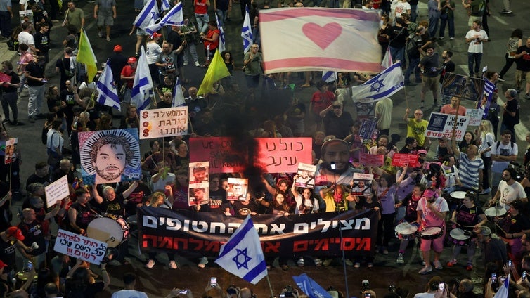 Israel cree que Hamás tiene 24 rehenes aún con vida, de los 251 que capturó