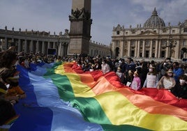 Del «¿quién soy yo para juzgar?» a la bendición de parejas homosexuales: la relación del Papa con el colectivo LGTBI