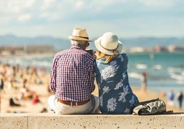 Tarifa plana de 50 euros para viajar con el Imserso: quiénes podrán beneficiarse y cuáles son los destinos en Andalucía