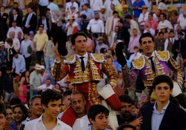 Fotos: Talavante y Roca Rey brillan en Jerez