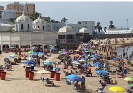 Las playas de Cádiz este domingo 8 de junio.